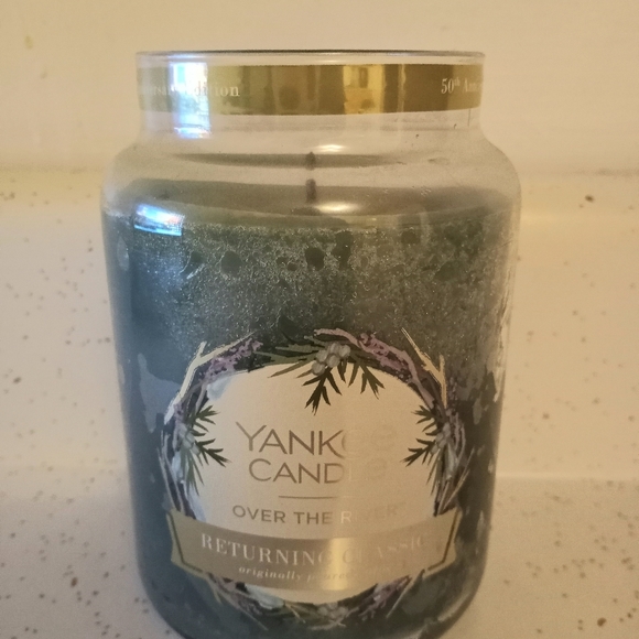 Yankee Candle Over The River - Used